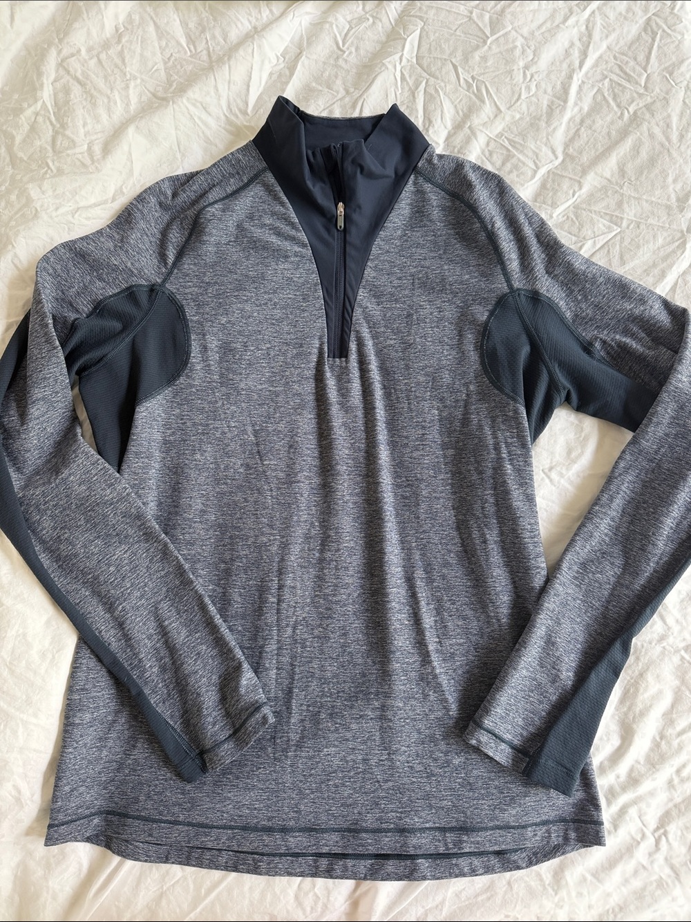 lululemon athletica Men's Charcoal/Black Half-Zip Performance Pullover